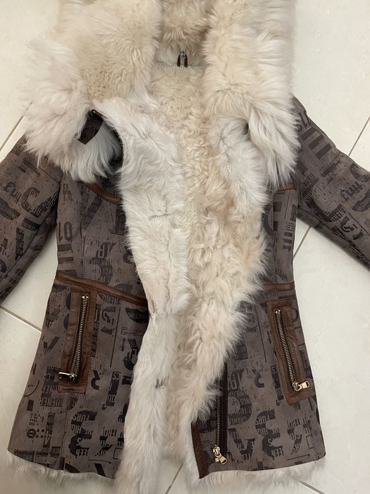 Продам детскую дубленку