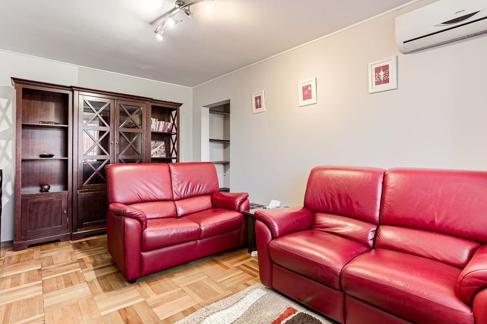 Închiriez apartament 2 camere pe Calea Romanilor, Boul Rosu