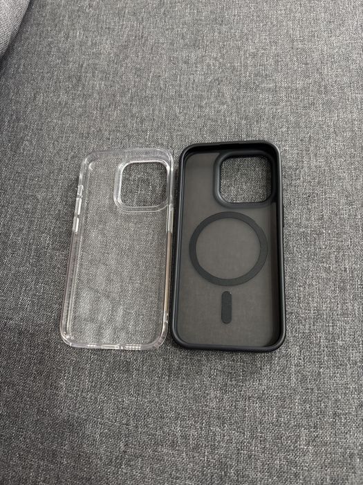 Два калъфа за телефон Iphone 15 pro