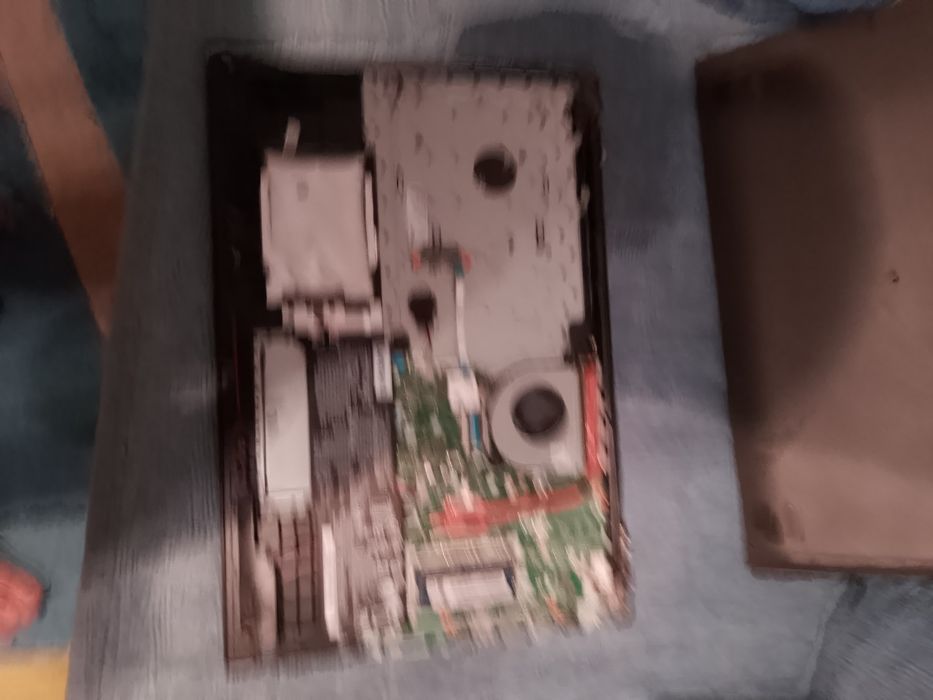 Laptop Lenovo ideapad 330 17AST pentru piese