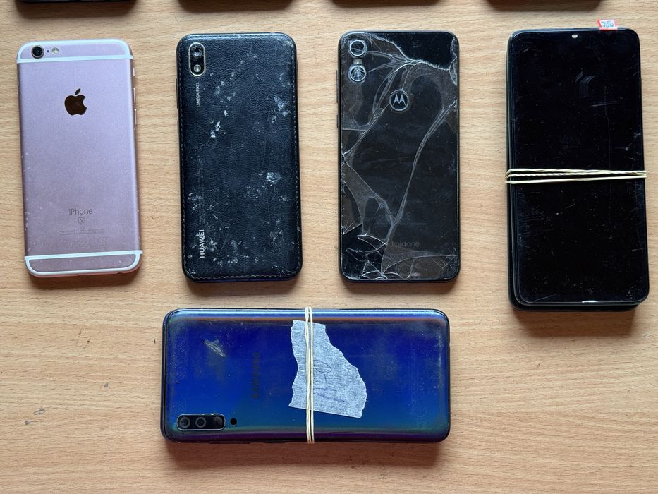 За части Samsung / Huawei и други