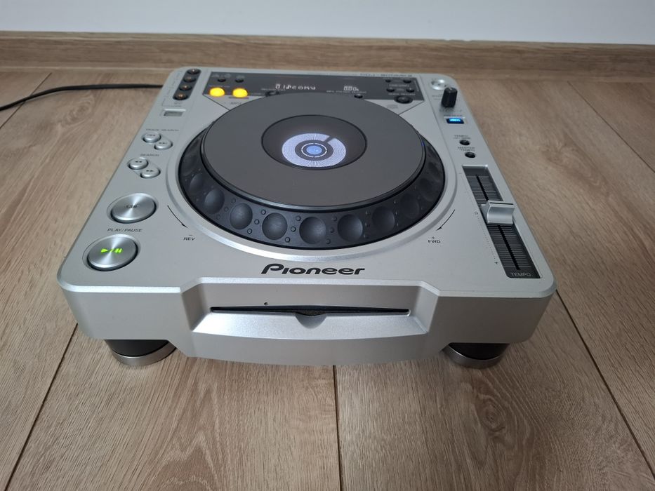 Pioneer CDJ 800 MK2