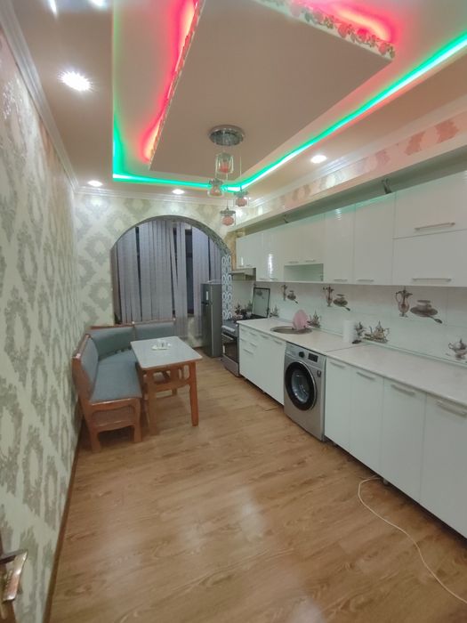 Srochna vagzalda 3 xonali uy ijaraga beriladi