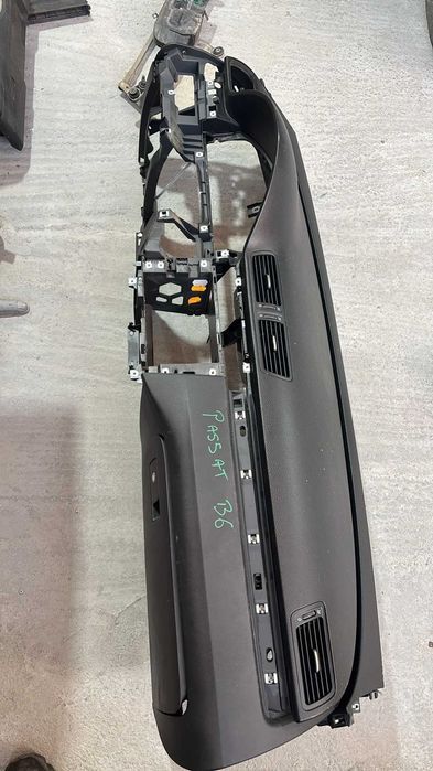 plansa bord volkswagen passat b6
