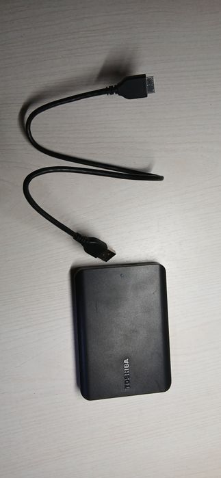 Hard. Qattiq disk. 1 terabayt