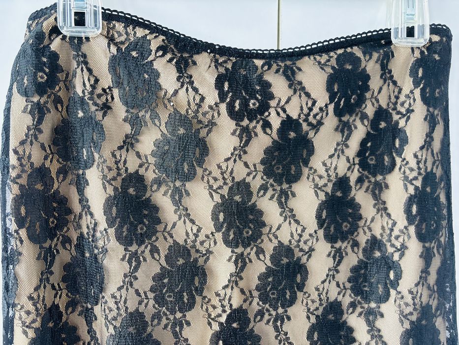 Vand fusta LANIDOR 34 dantela si satin