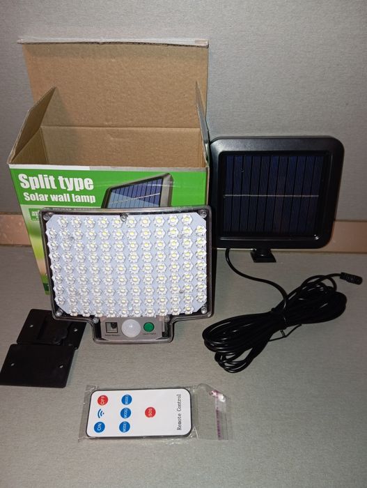 Соларна лампа с подвижен панел