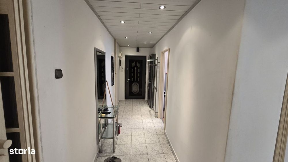 Vand 2 camere decomandate et 1