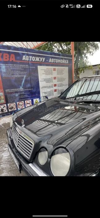 Mercedes-Benz w210
