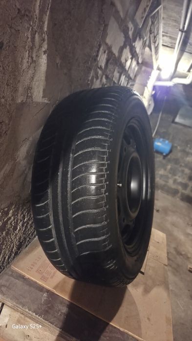 Продам колесо на запаску