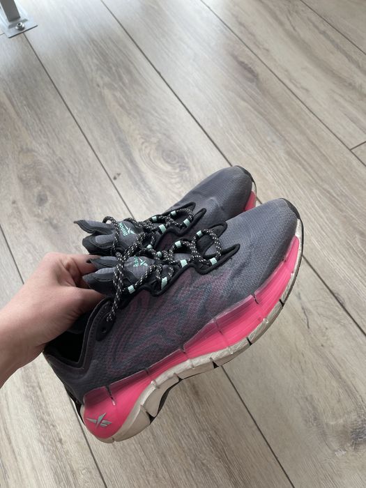 Кроссовки Reebok Zig Kinetica