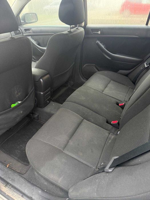 Toyota Avensis D-4D 2.2 D-CAT 177 CP