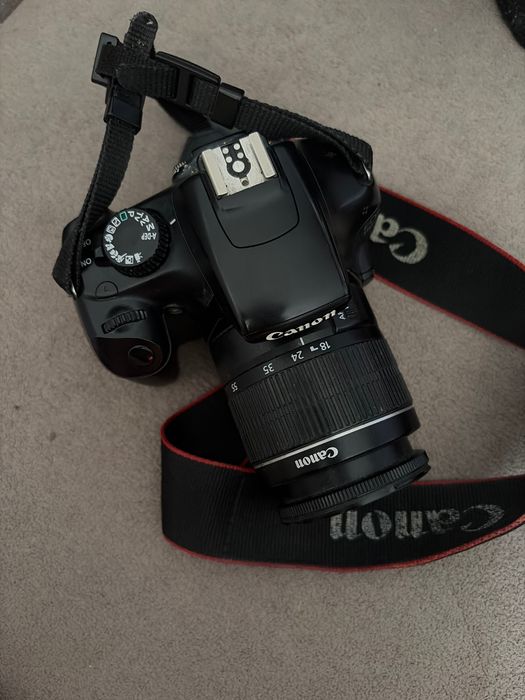 Canon 1100D, EFS 18-55mm