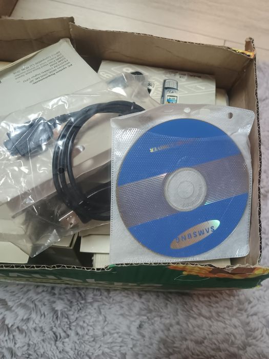 28 броя USB DATA CABLE за Samsung