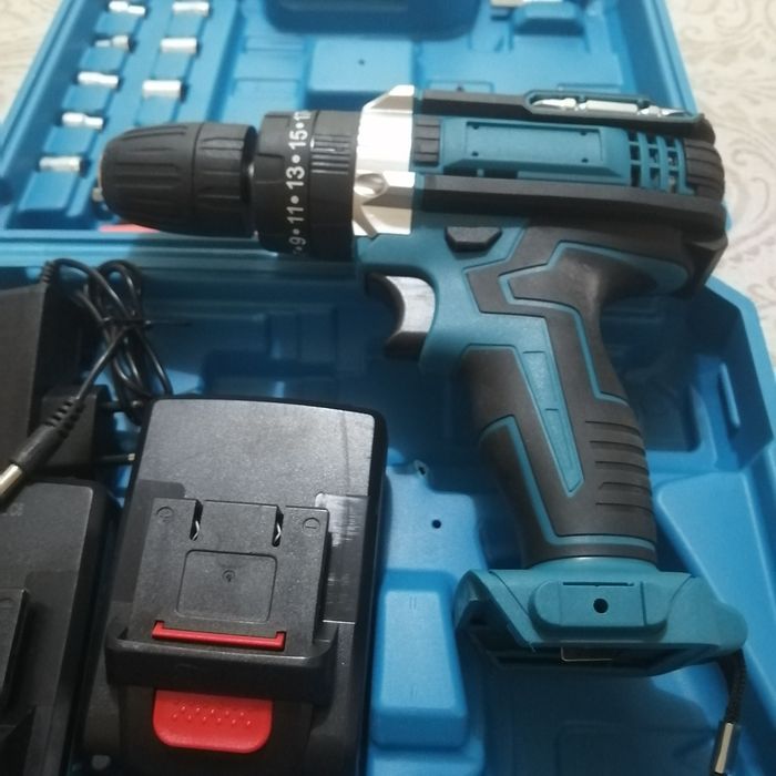 Шрупповерт новый.