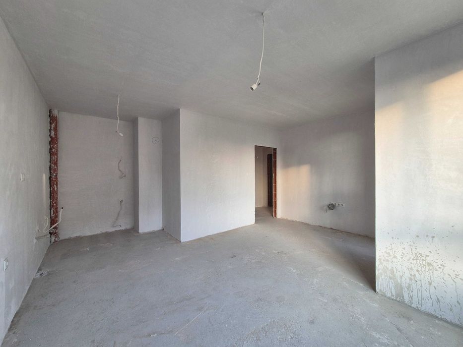 Продава се Двустаен апартамент в Пловдив, Южен - 68 кв.м за 1545 €/кв.м - Снимка #5