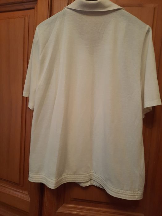 Bluza alba cu guler dantelat mărimea 46