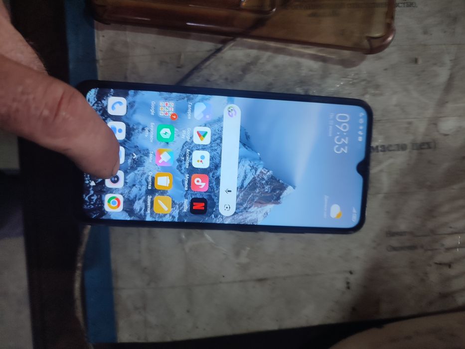Продам  телефон оро