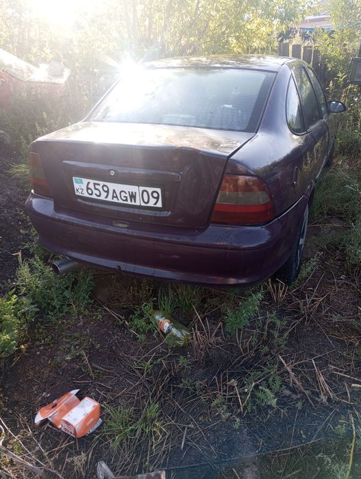 Продам Опель вектора б