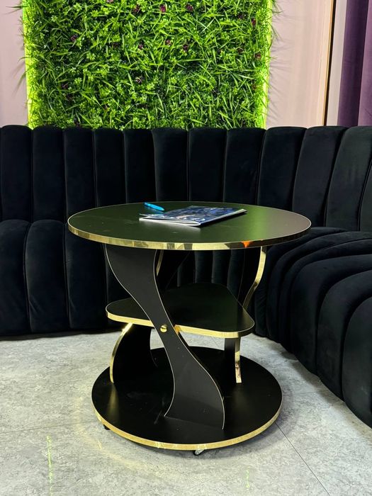 Журнальный столик