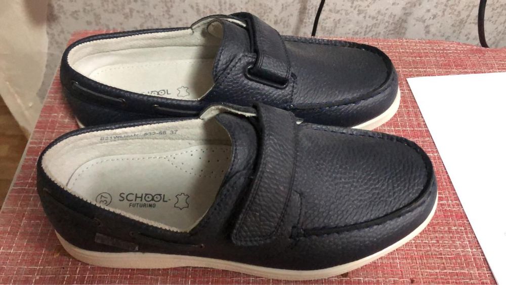 Продам новую обувь на мальчика