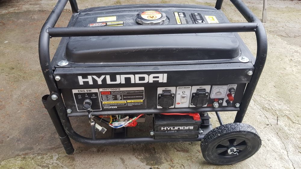 Vand generator Hyundai cu pornire de la buton sau cheie