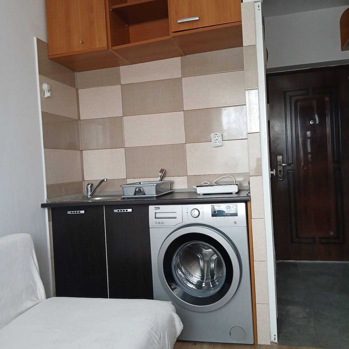 Vand garsonieră la UTA, strada Inului