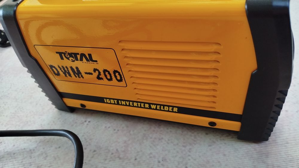 Инверторный сварочный аппарат