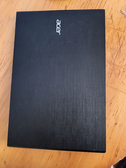 Laptop Gaming Acer i5 8GB RAM