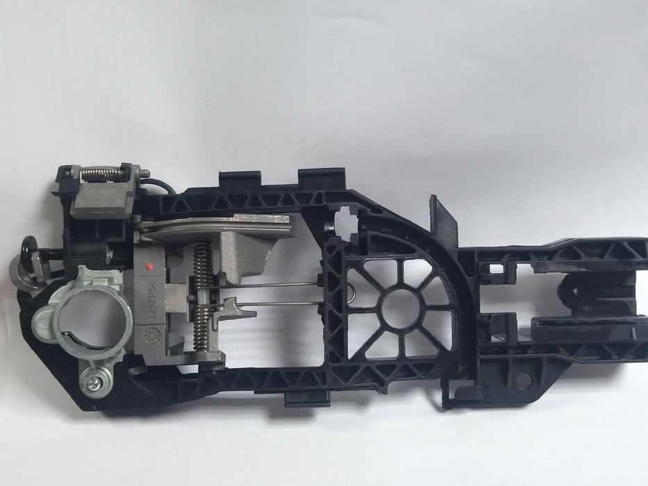 Механизм ручки пасат B6 B7 CC