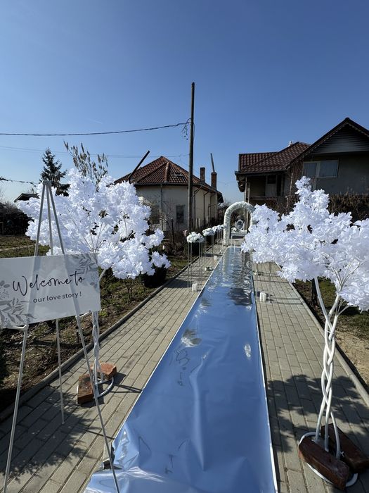 Inchiriez decor nunta /botez