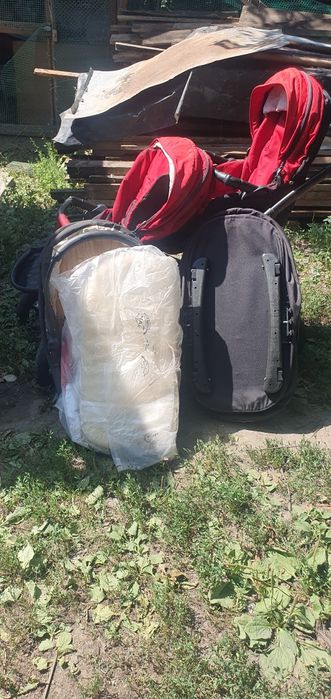 Б.у каляска для близнецов