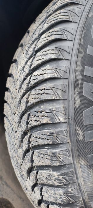 Продавам железни джанти с гуми 5х100/ 15 цола.