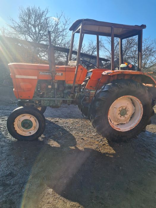 Tractor fiat 445