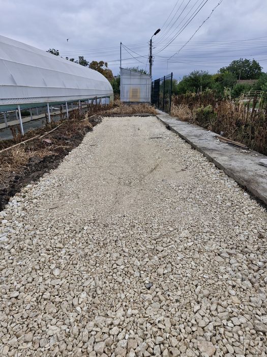 Малък самоходен валяк