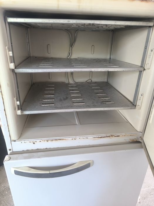 Холодильник советский