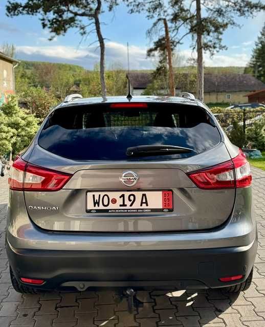 Nissan Qashqai 2014  1,2 Turbobenziner 89700 km Tekna  Inscris in  Ardeal