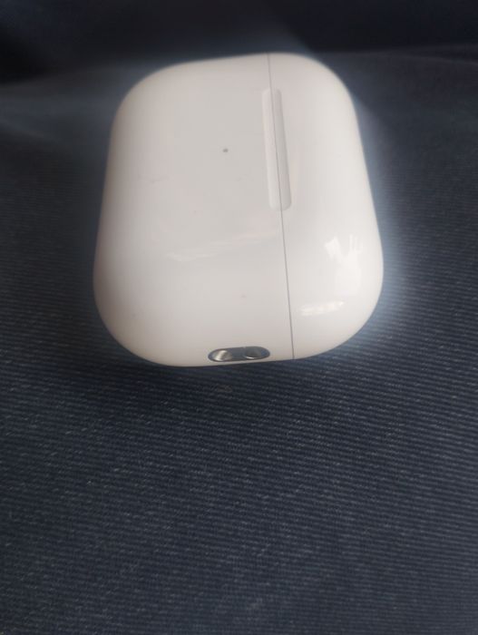 Airpods 3 кейс а идеальном состоянии