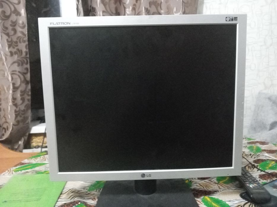 Монитор LG 60 Hz