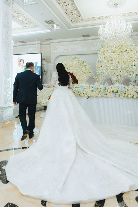 Свадебное платье