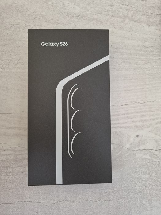Samsung s26 б/у.