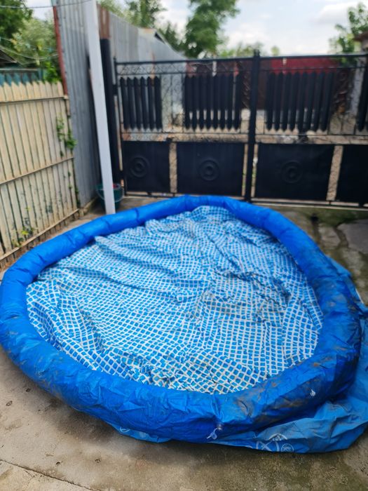 Piscina cauflabila