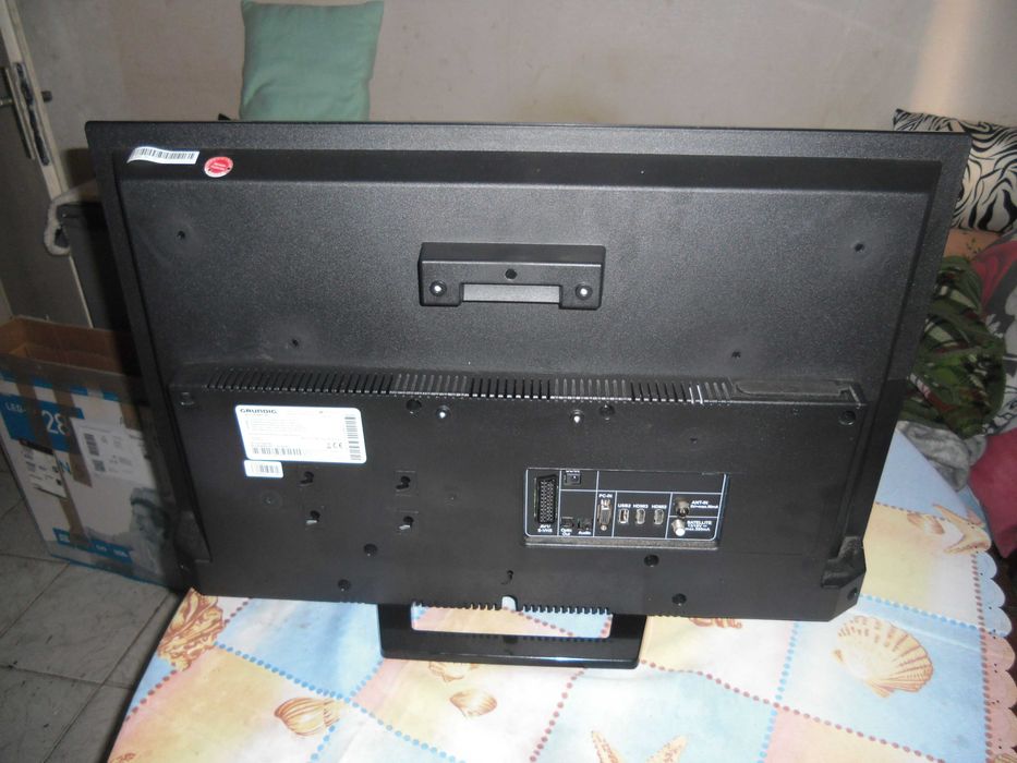 30. Продавам Телевизор GRUNDIG ” Full HD/HD LED TV-Модел:28 VLE 5500