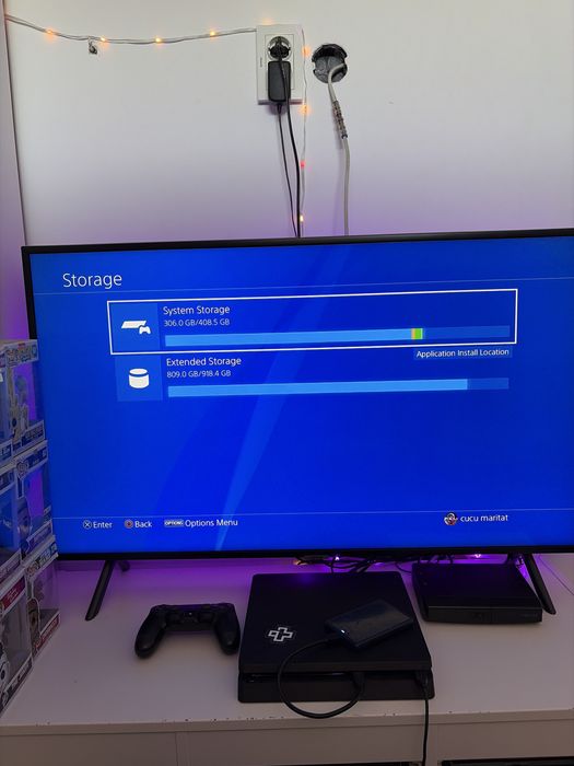 Ps 4 + 2 controlare (500 gb + extensie cu 1000 gb )