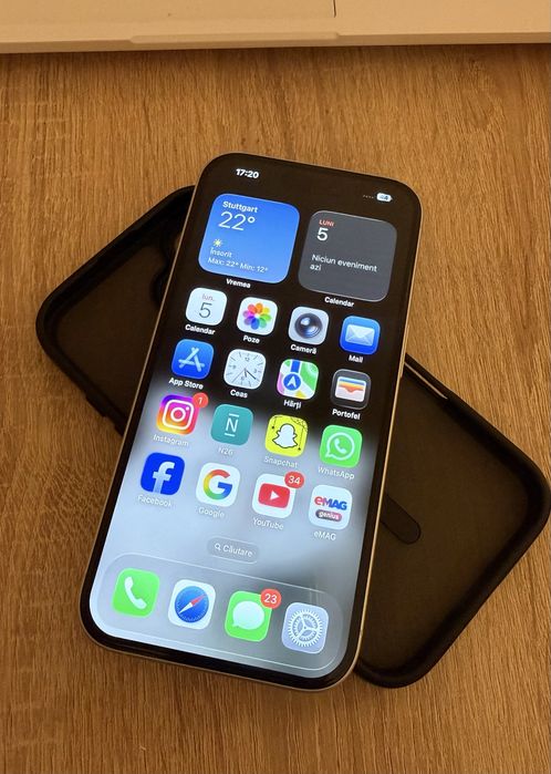 iPhone 16 White 128 GB