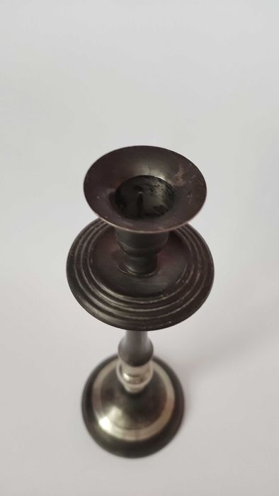 Двойка свещници от метал