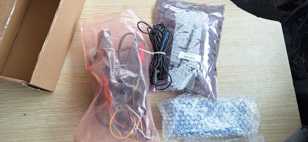 Parrot  ck3100 Хендсфриза автомобил