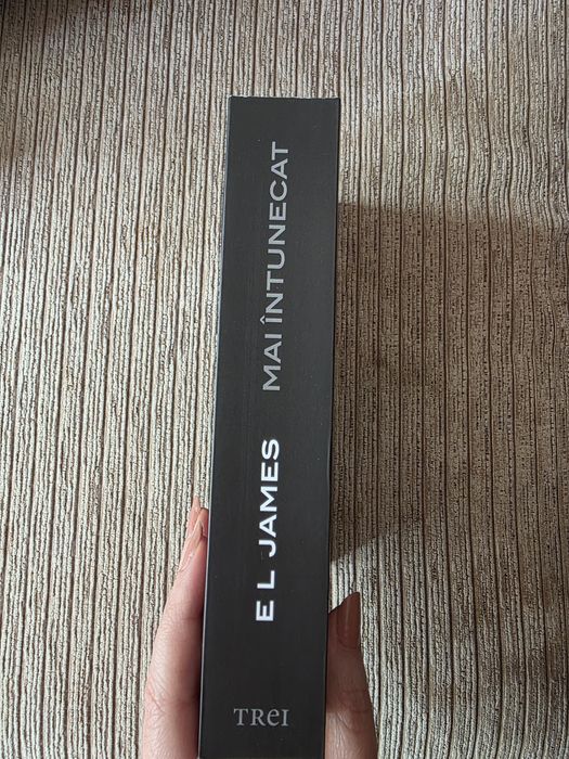 Carte seria Fifty shades of Grey