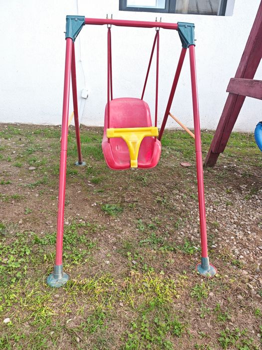 Leagăn pentru copii