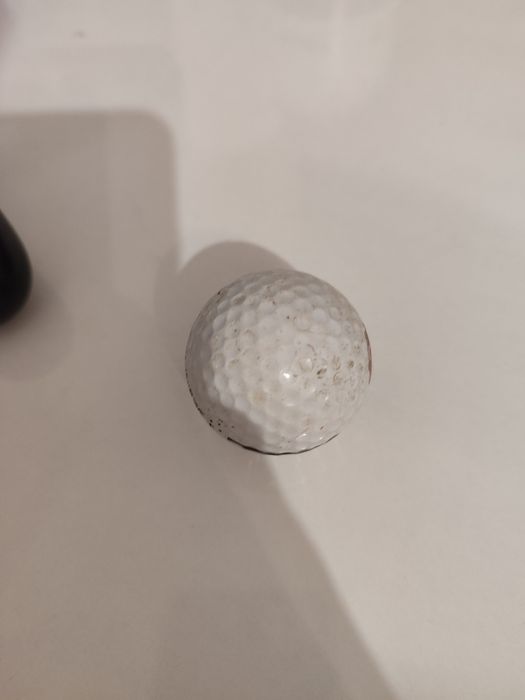 Оригинална топка за голф - отлична, почти нова